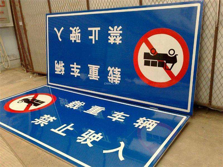 �����ֱ�־׮��